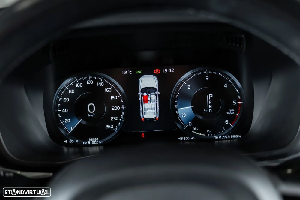 Volvo XC 40 2.0 D4 Inscription AWD - 13