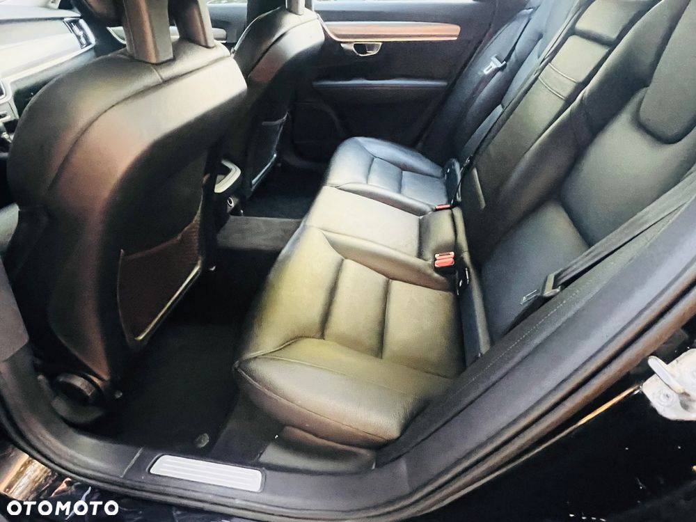 Volvo V90 - 25