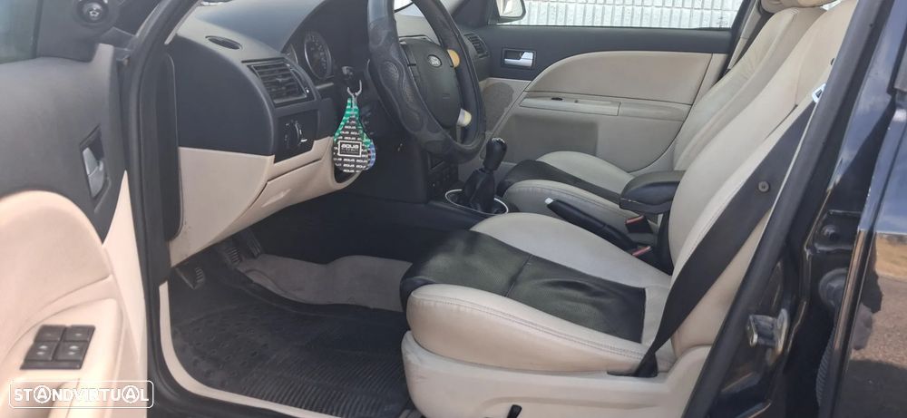 Ford Mondeo SW 2.0 TDCi Ghia - 9