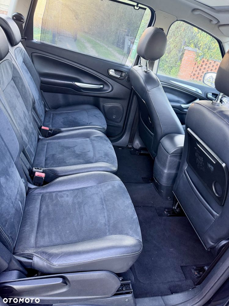 Ford S-Max - 8
