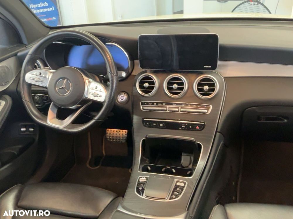 Mercedes-Benz GLC 300 e 4Matic 9G-TRONIC - 5