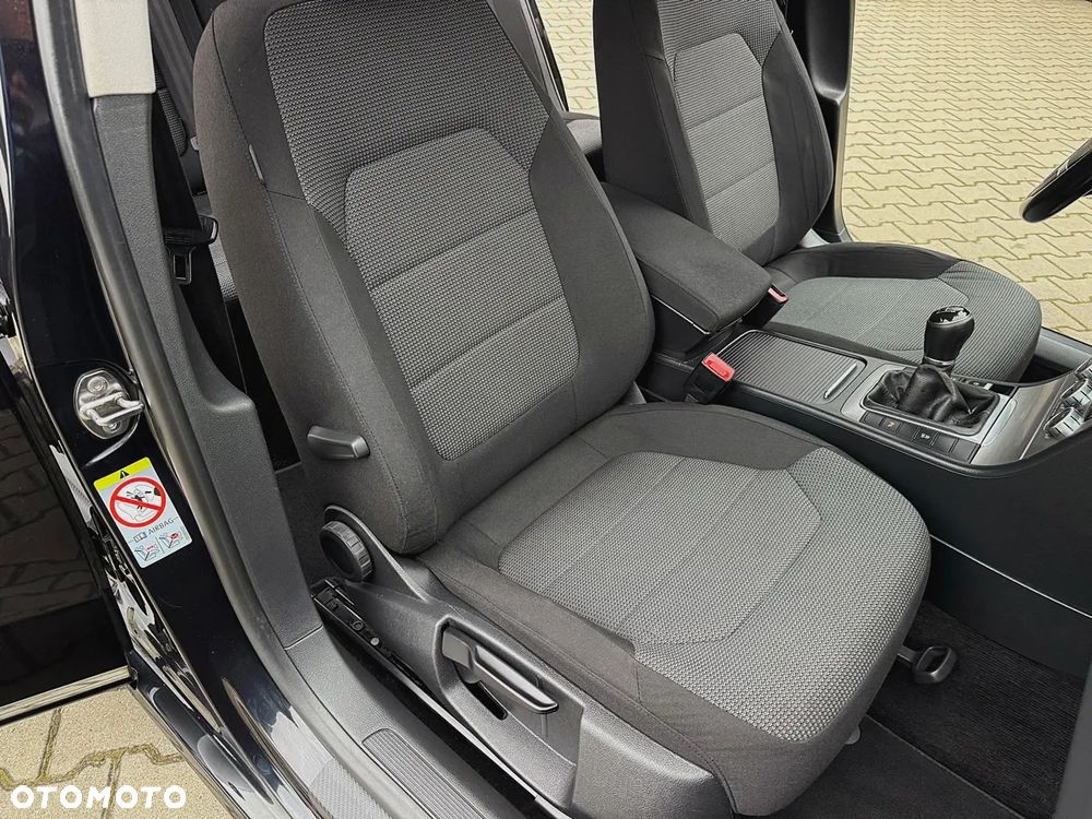 Volkswagen Passat 2.0 TDI Highline - 31