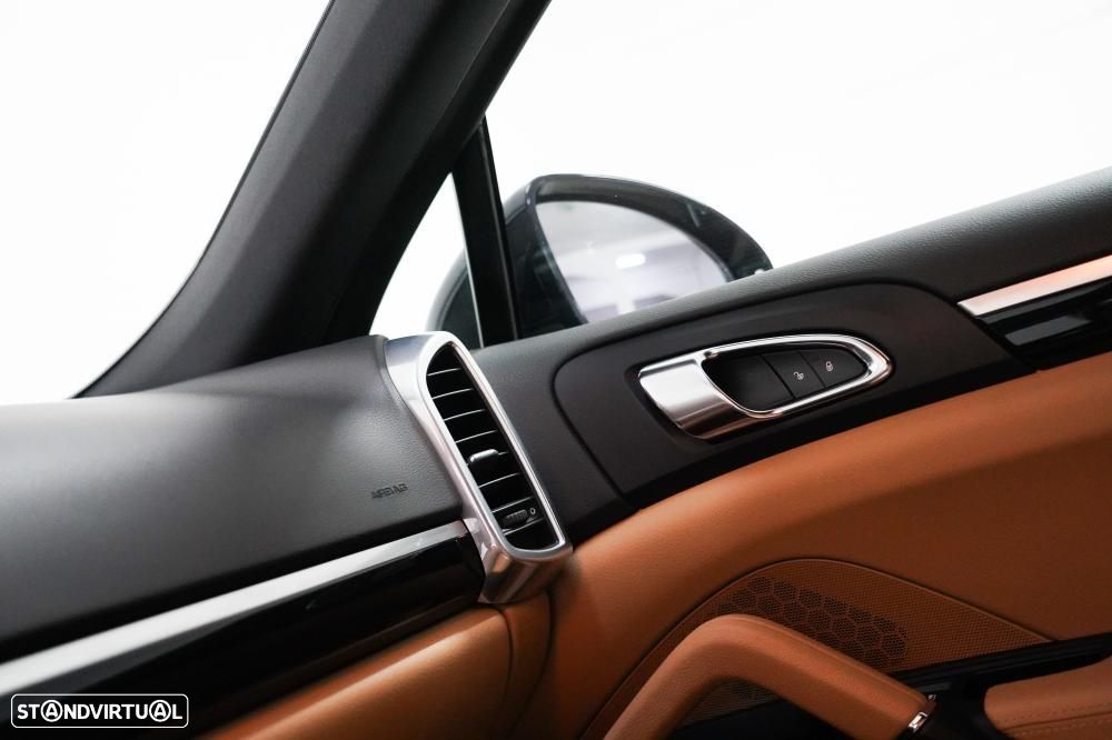Porsche Cayenne Tiptronic - 13