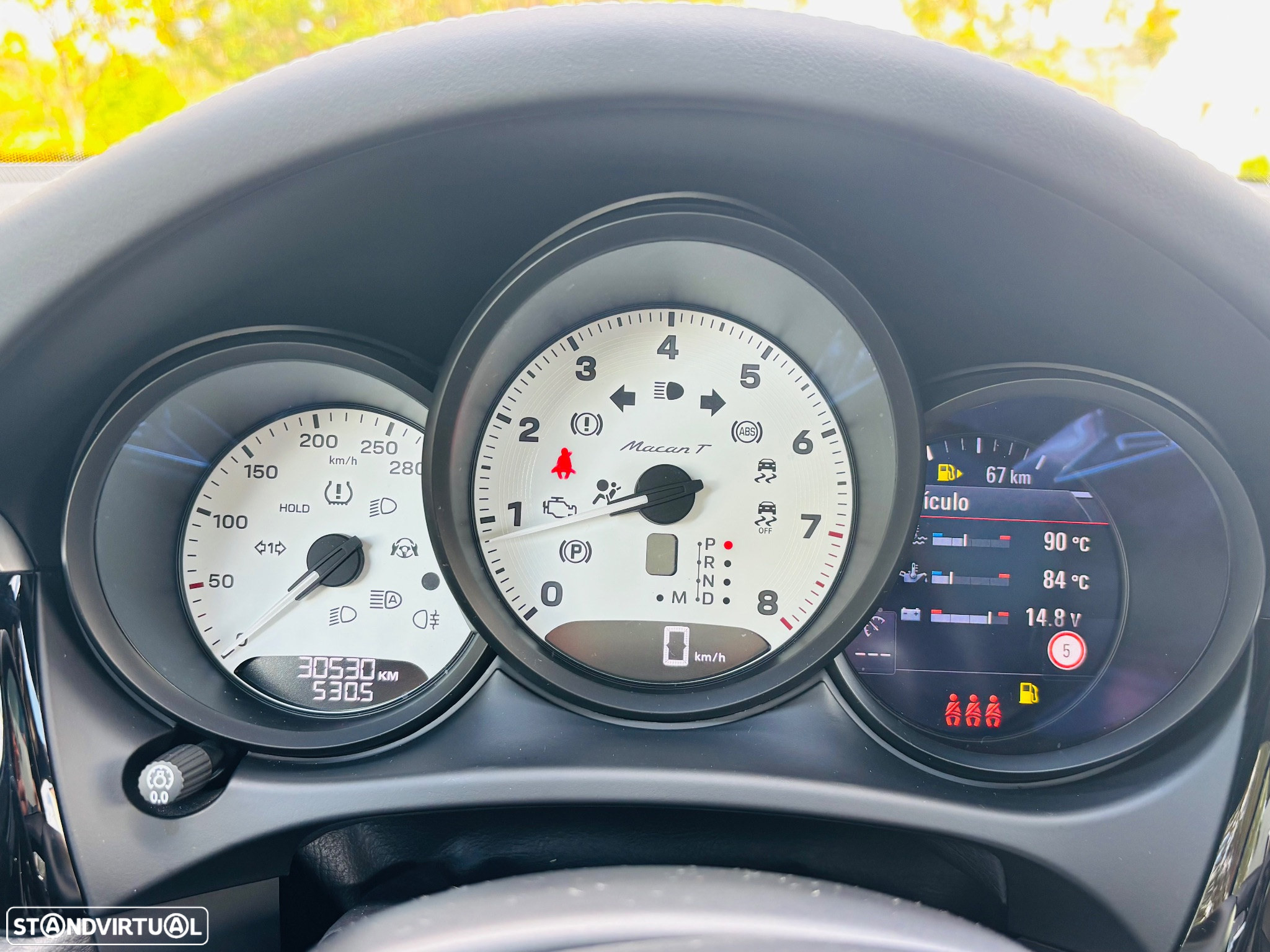 Porsche Macan T - 32
