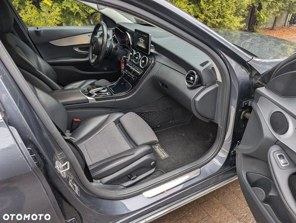 Mercedes-Benz Klasa C - 12