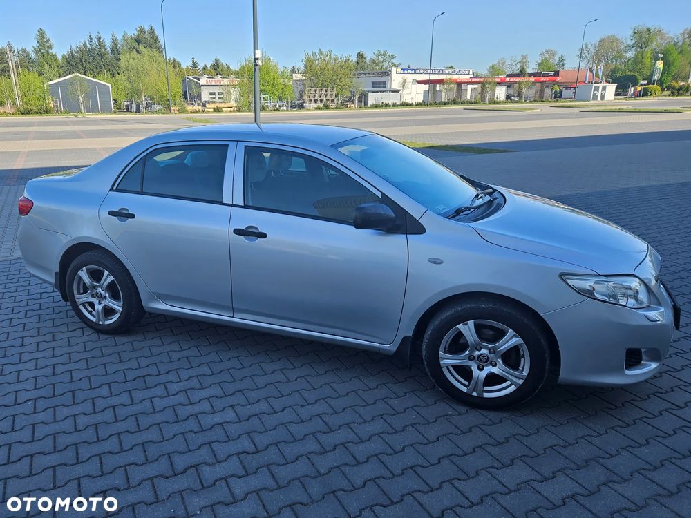 Toyota Corolla 1.4 VVT-i Terra - 21