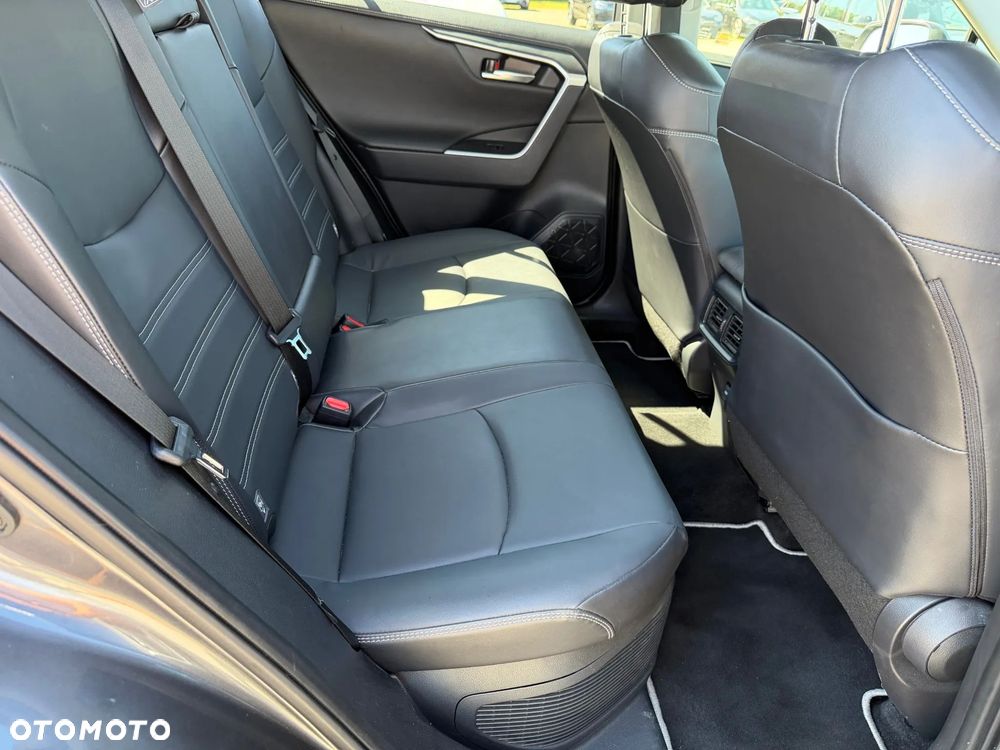 Toyota RAV4 - 7
