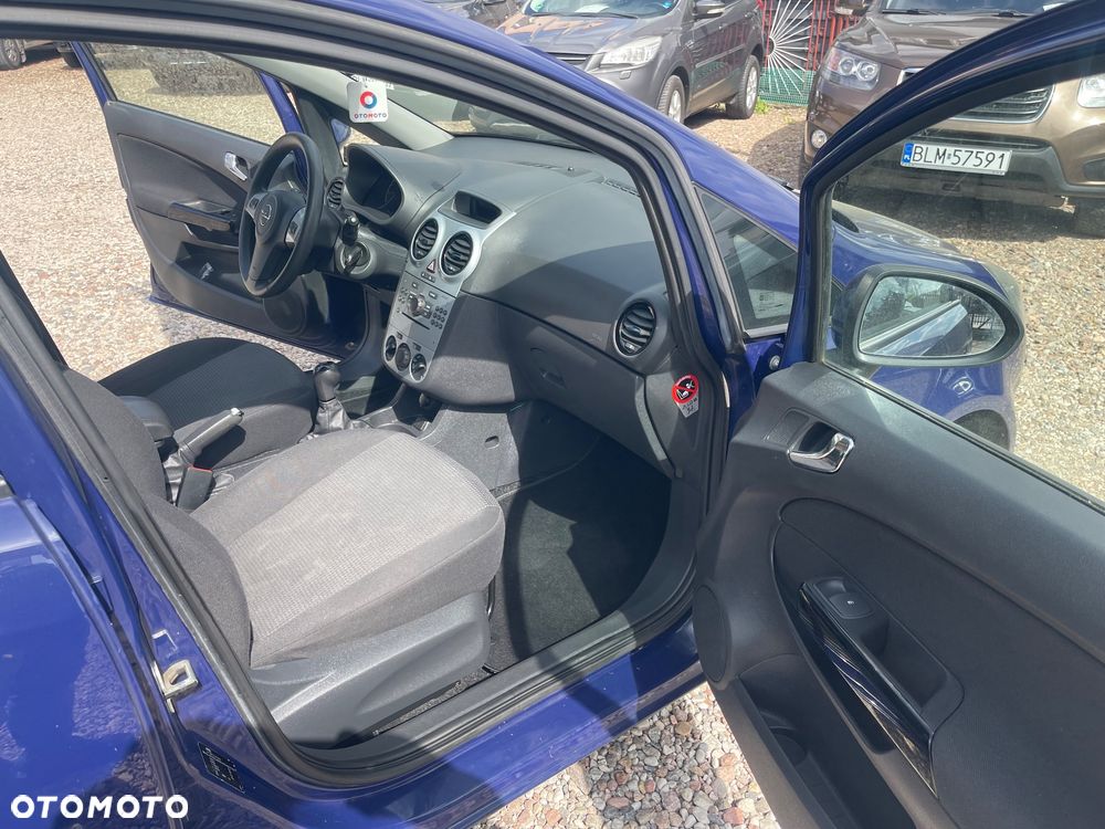 Opel Corsa 1.2 16V Enjoy - 11