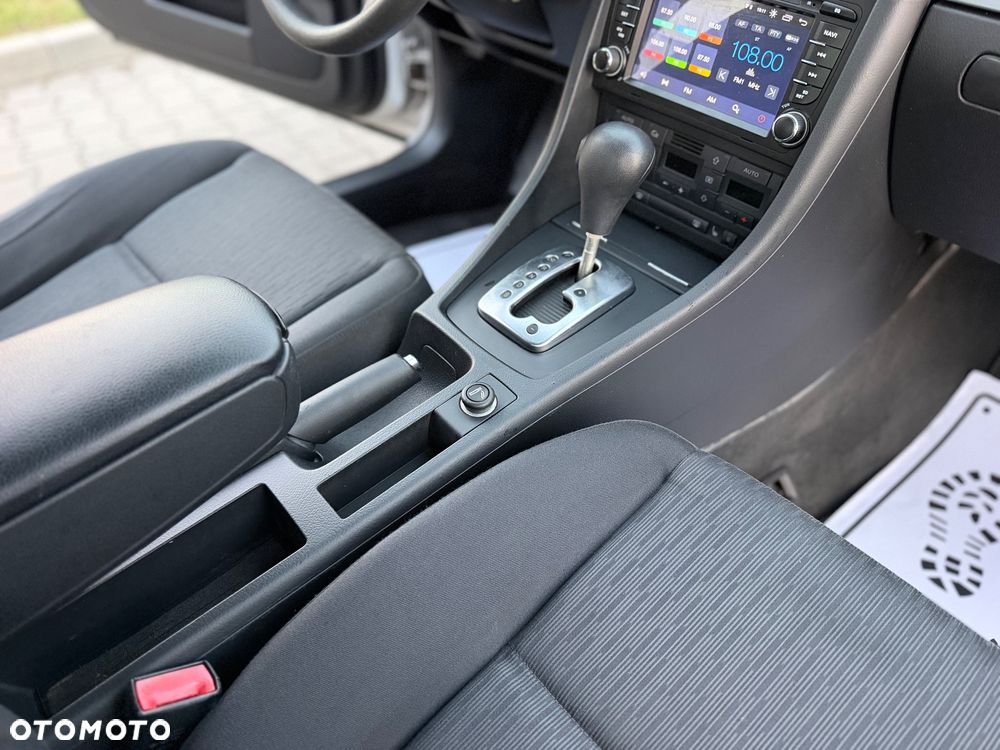 Audi A4 Limousine - 33