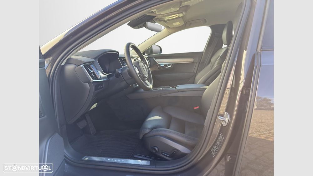 Volvo V90 2.0 T6 PHEV Plus Dark AWD - 10