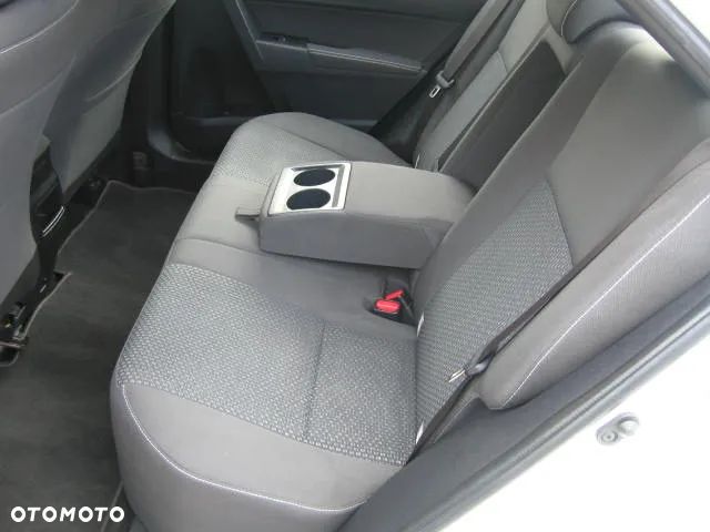Toyota Corolla 1.6 Active - 22