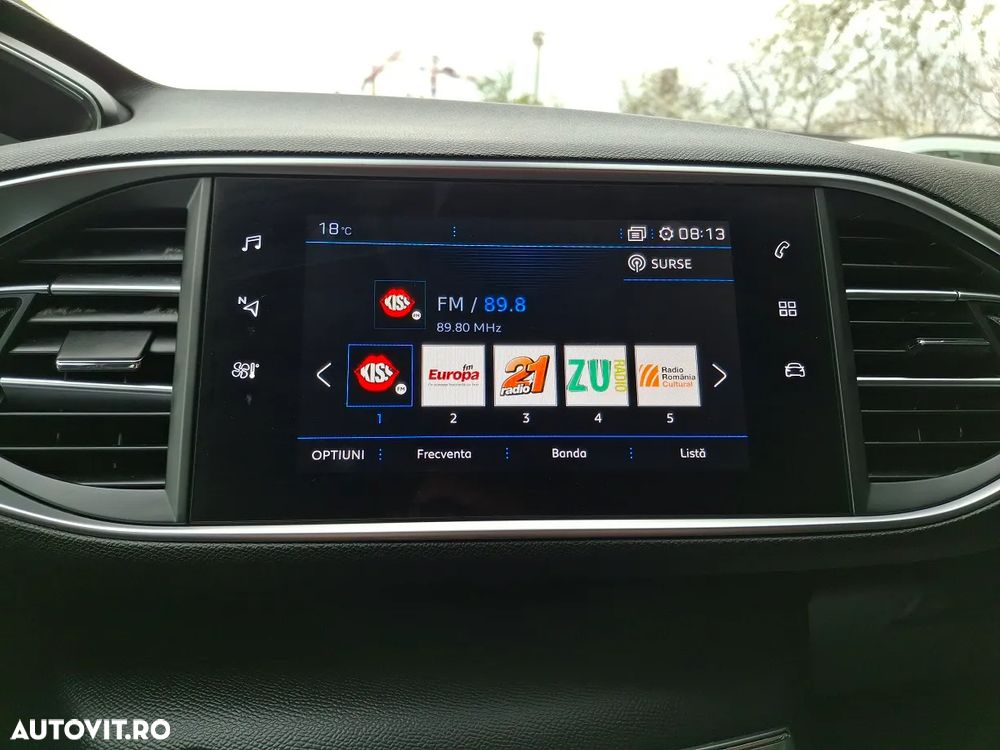 Peugeot 308 1.2 L PureTech Turbo Allure - 20