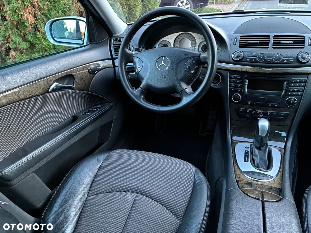 Mercedes-Benz Klasa E - 29