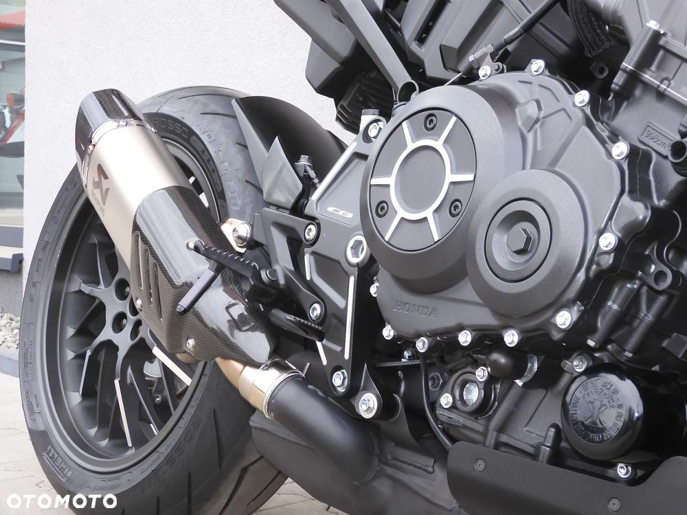 Honda CB - 9