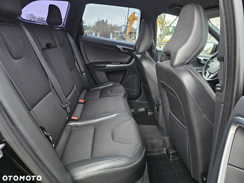 Volvo XC 60 D4 Momentum - 26