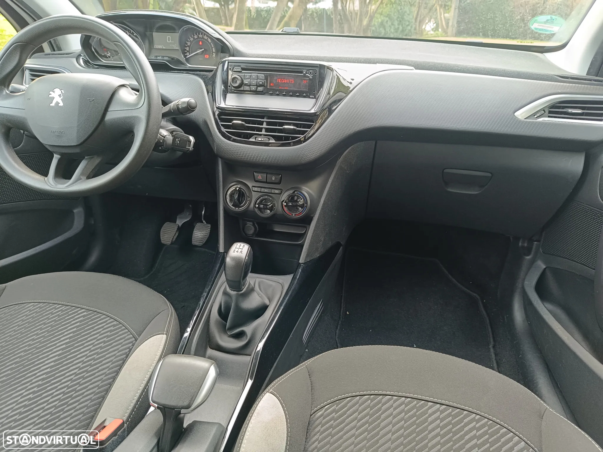 Peugeot 2008 1.2 PureTech Active - 10