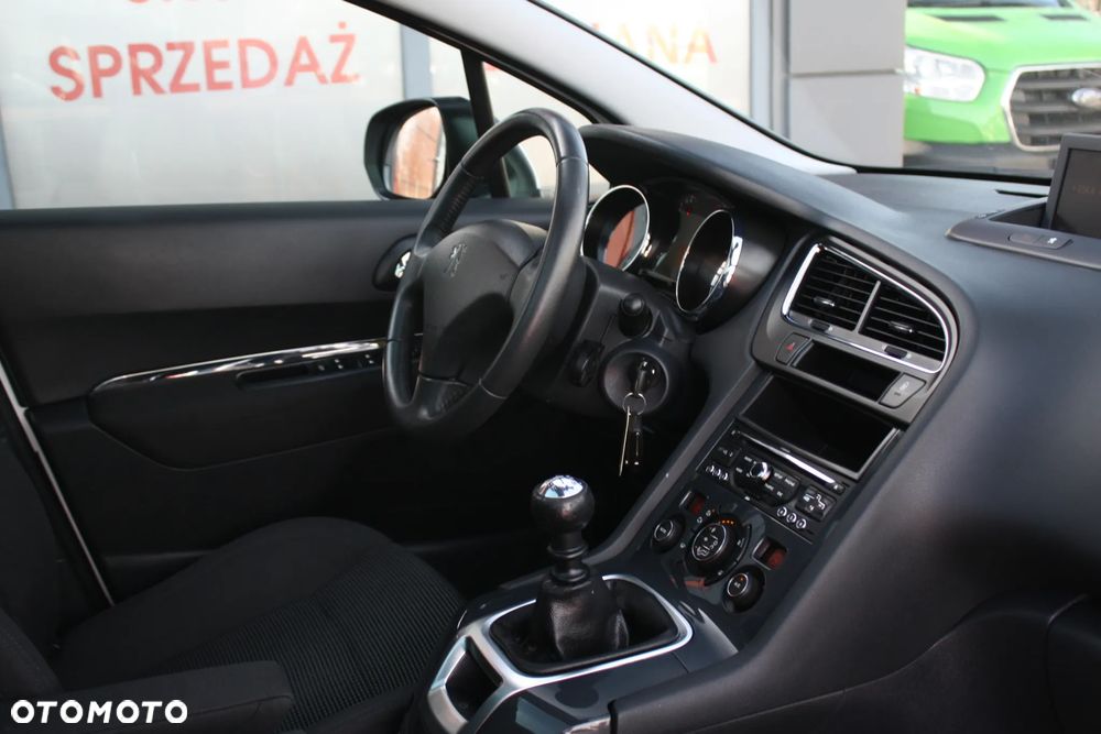 Peugeot 5008 1.6 THP Allure 7os - 28