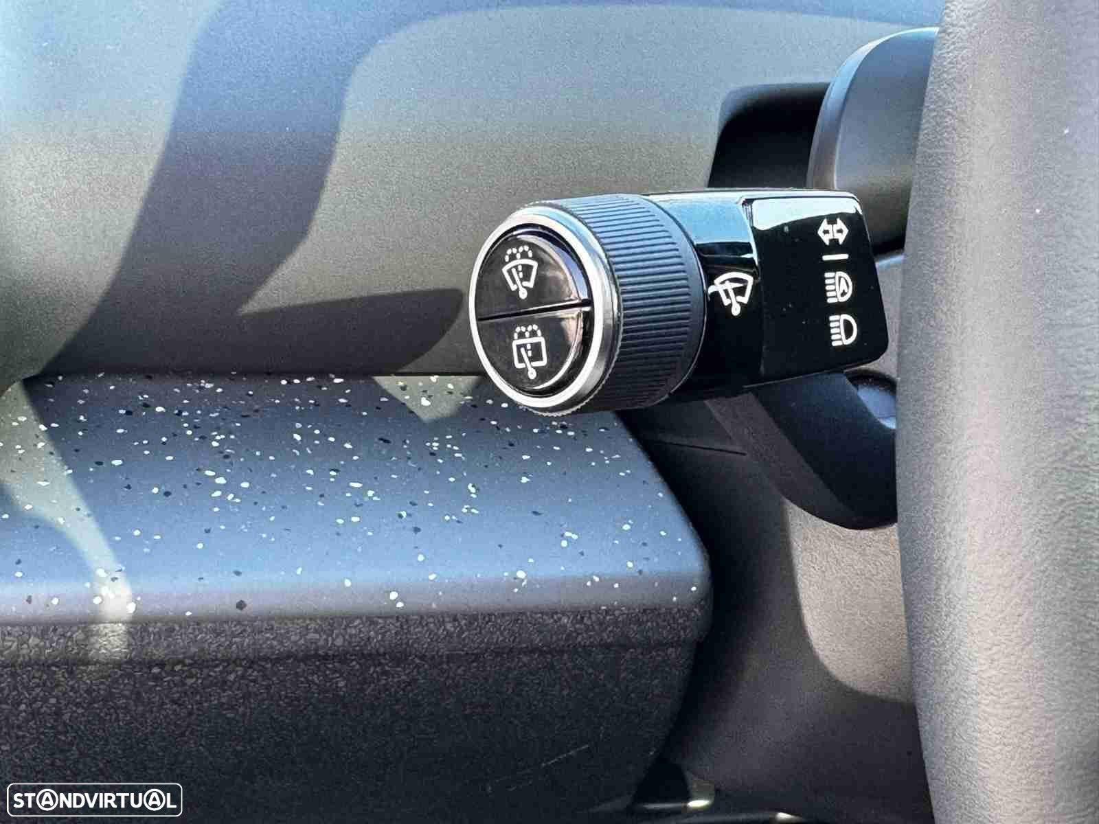 Volvo EX30 69 kWh Single Motor Extended Range Core - 16