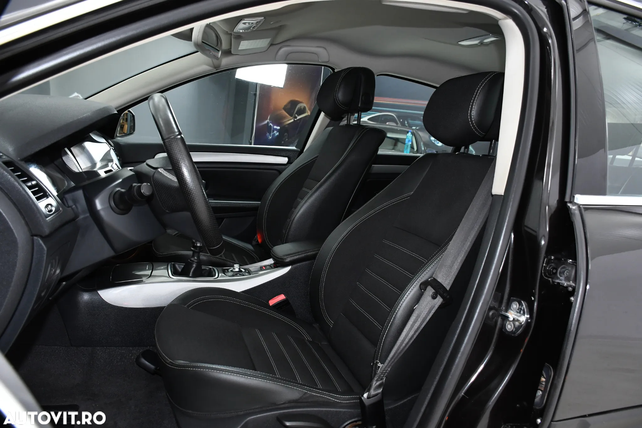 Renault Laguna 2.0 dCi FAP Expression - 6