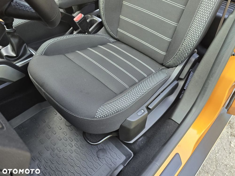 Dacia Duster 1.6 SCe Prestige - 36