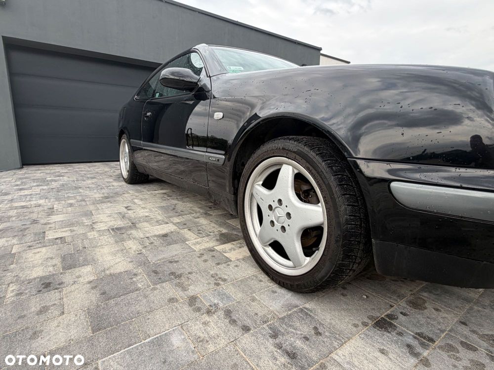 Mercedes-Benz CLK - 2