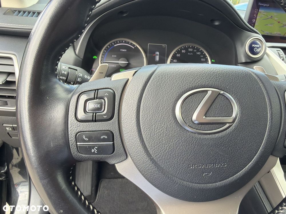 Lexus NX 300h F Impression AWD - 24