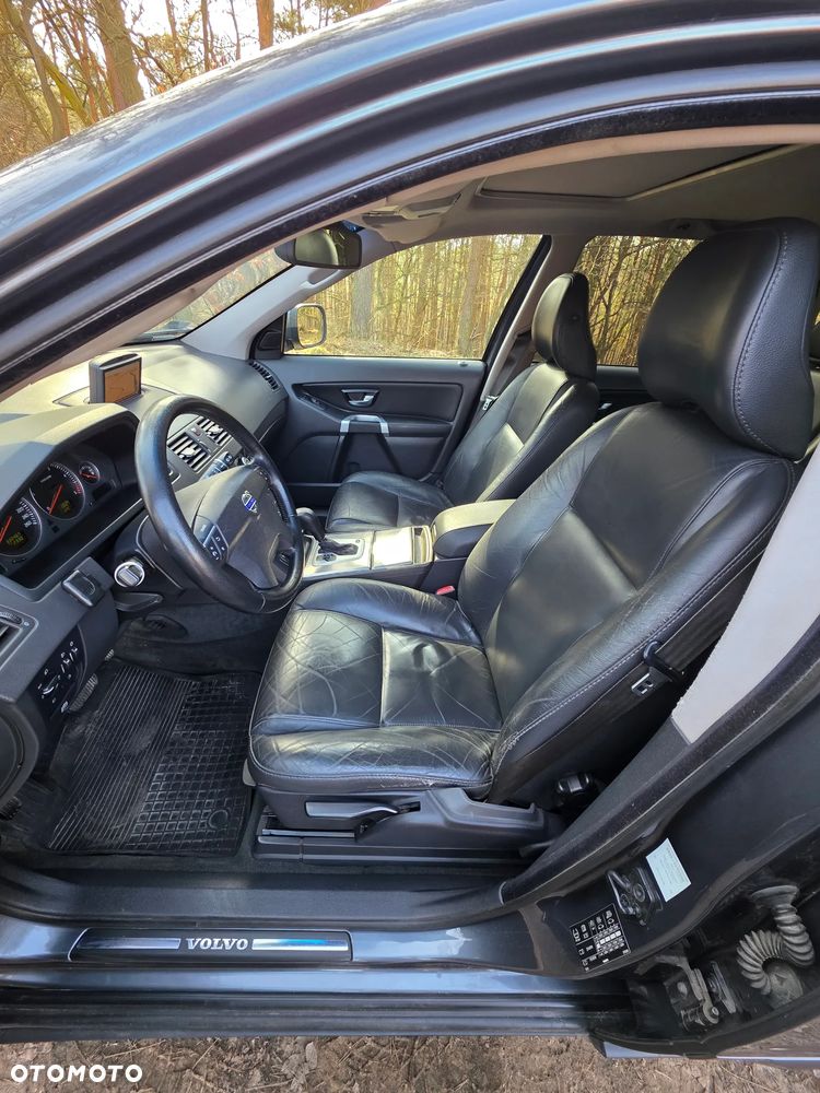 Volvo XC 90 D5 Momentum - 23