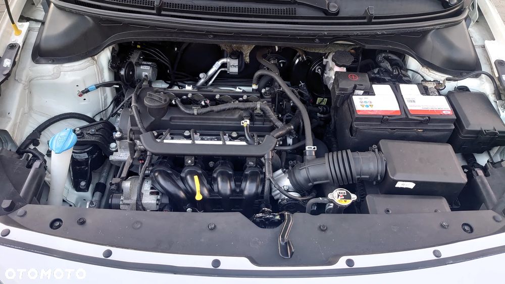 Hyundai i20 1.2 - 6
