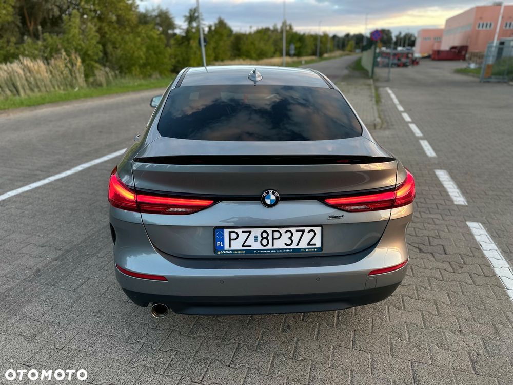 BMW Seria 2 218i - 5