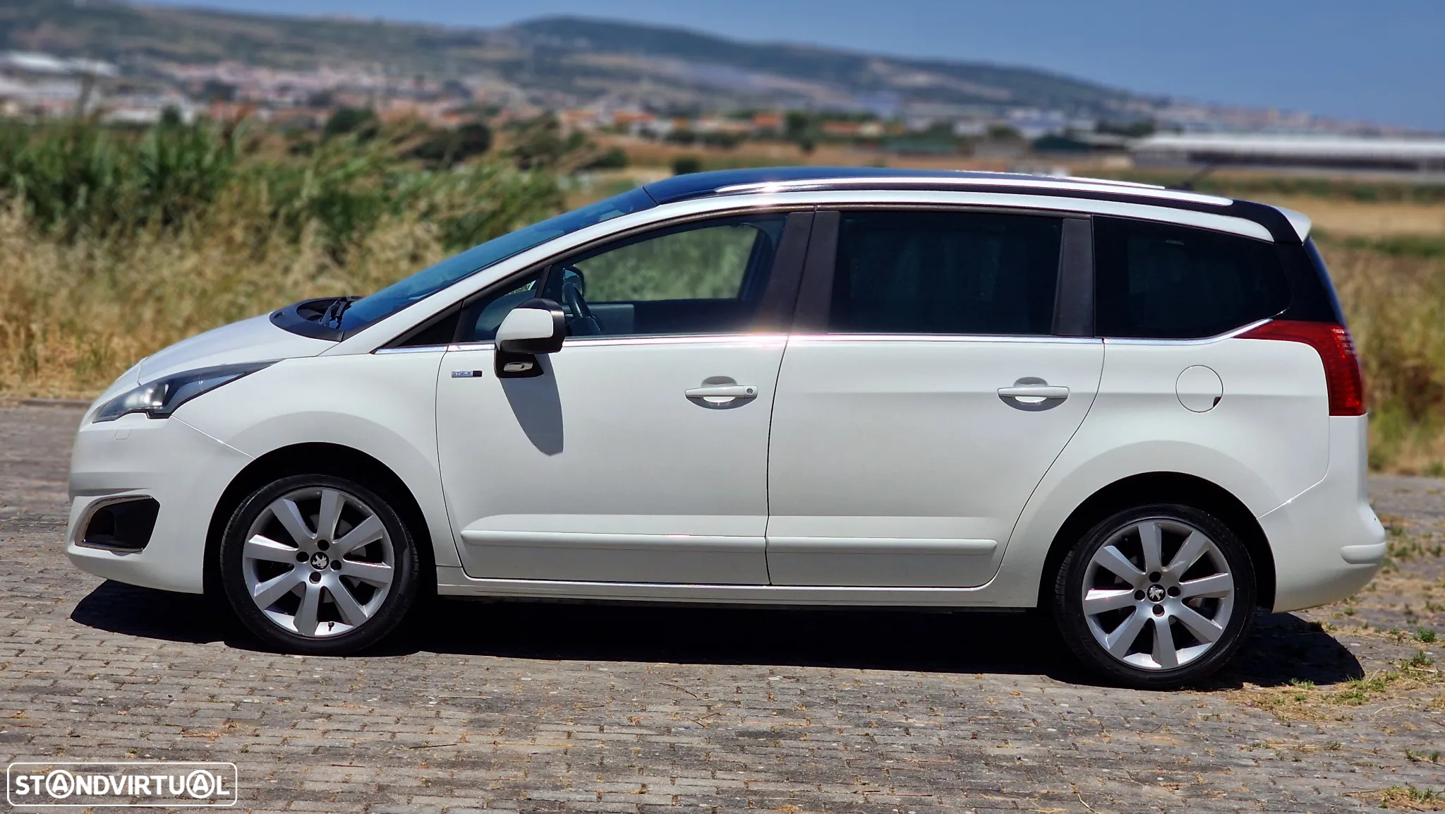 Peugeot 5008 2.0 BlueHDi Allure J17 - 11