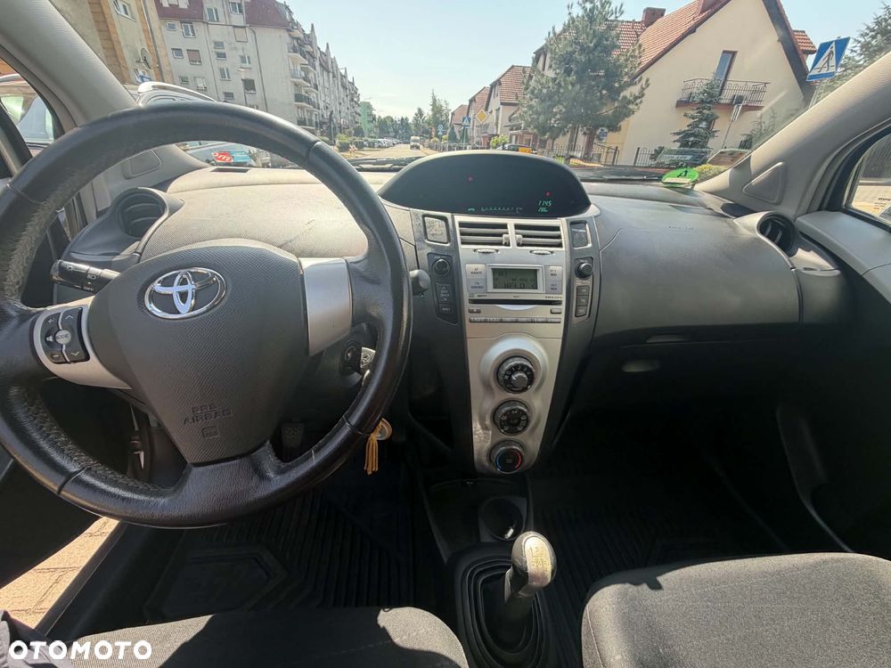 Toyota Yaris 1.3 Luna Premium - 20