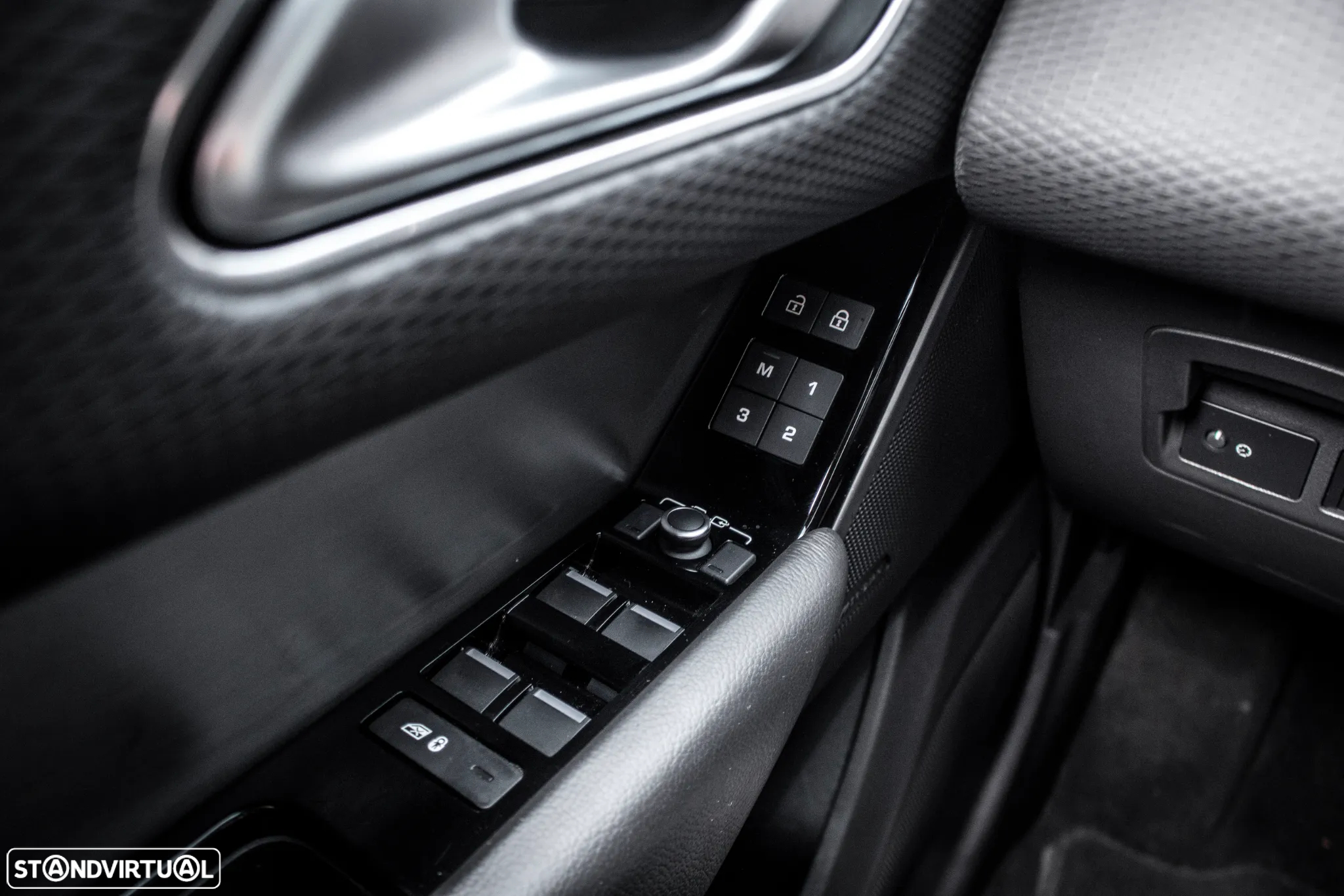 Land Rover Range Rover Velar D200 S - 21