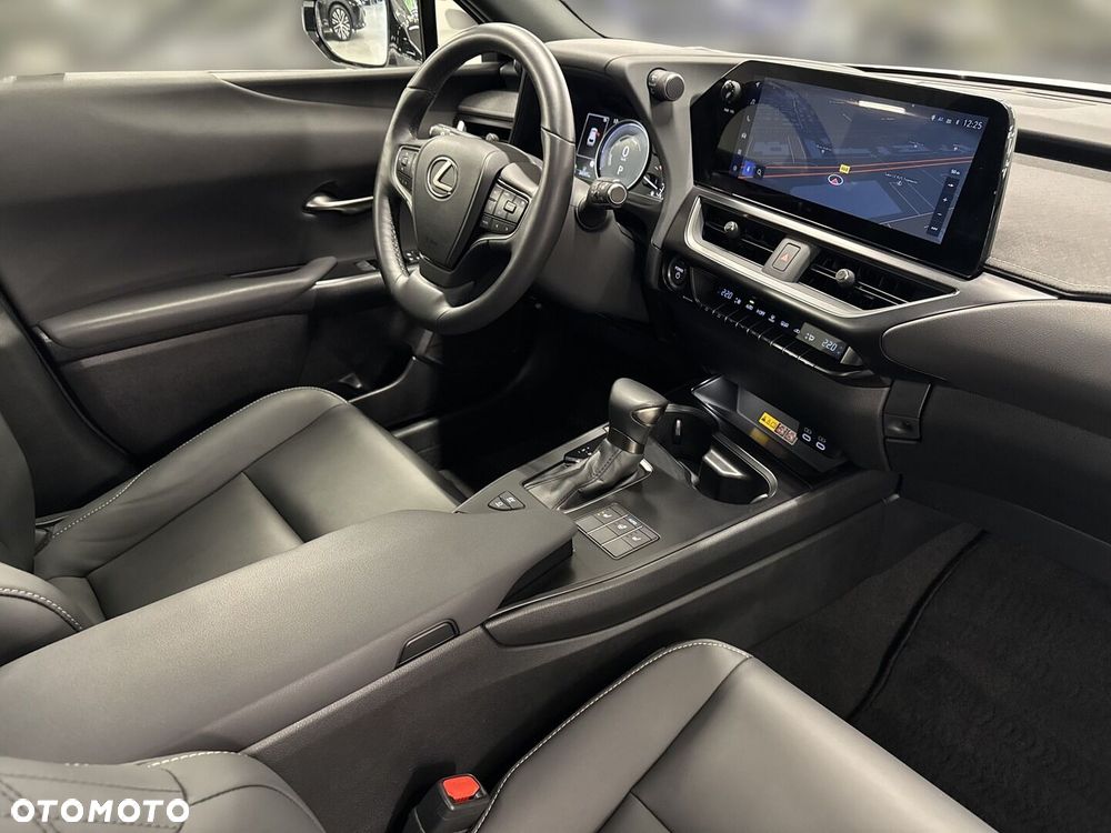 Lexus UX 250h GPF F Sport Design 2WD - 24