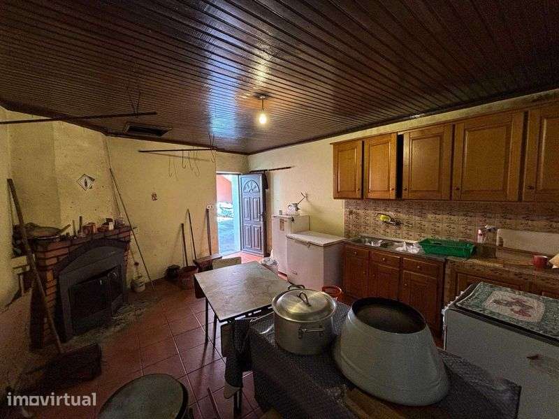Moradia Rural T4 à Venda – Espinhoso, Vinhais (Bragança) - Grande imagem: 5/12