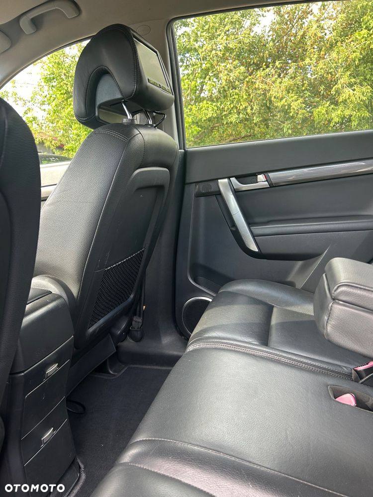 Chevrolet Captiva 3.2 4WD 7 Sitzer LT - 23