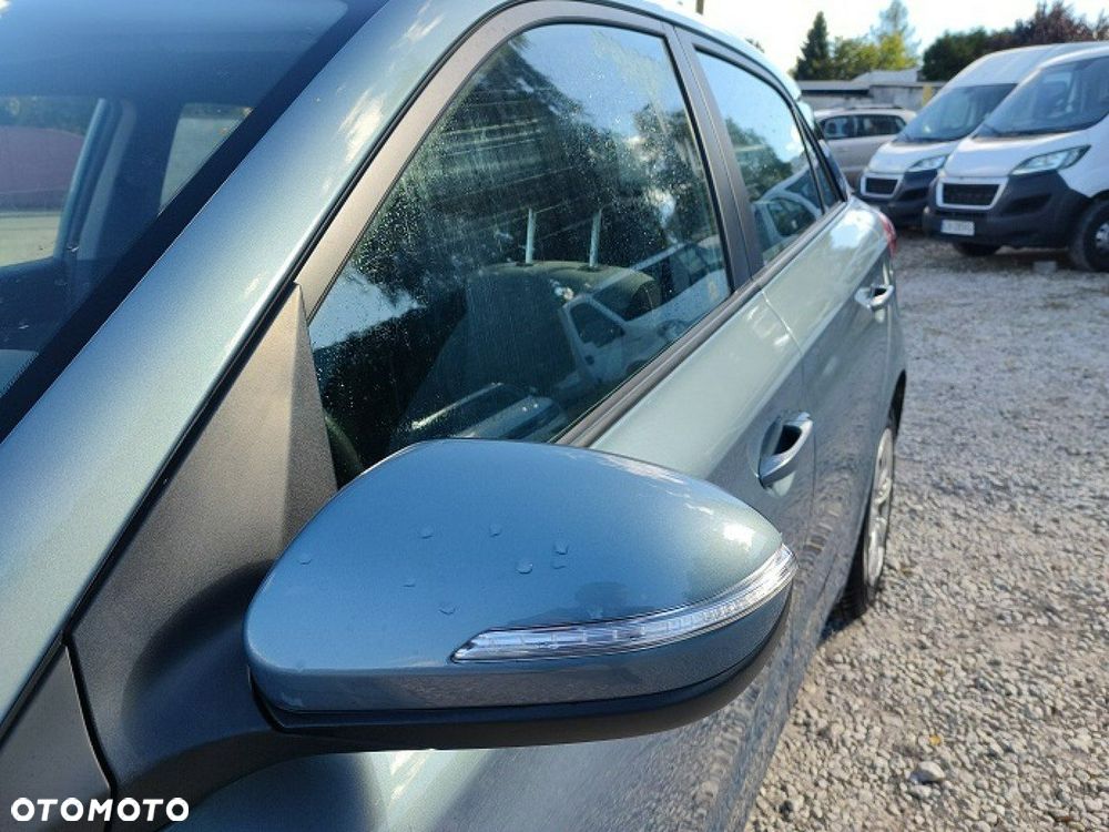 Hyundai i20 - 8