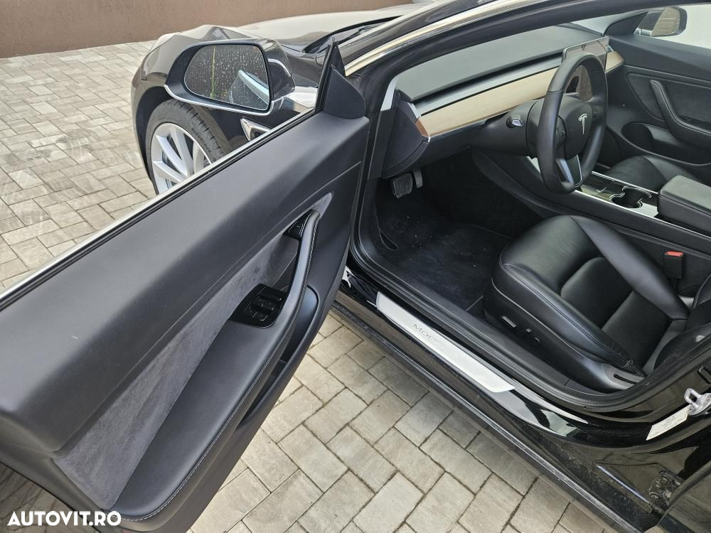 Tesla Model 3 Langstreckenbatterie Allradantrieb Dual Motor - 24