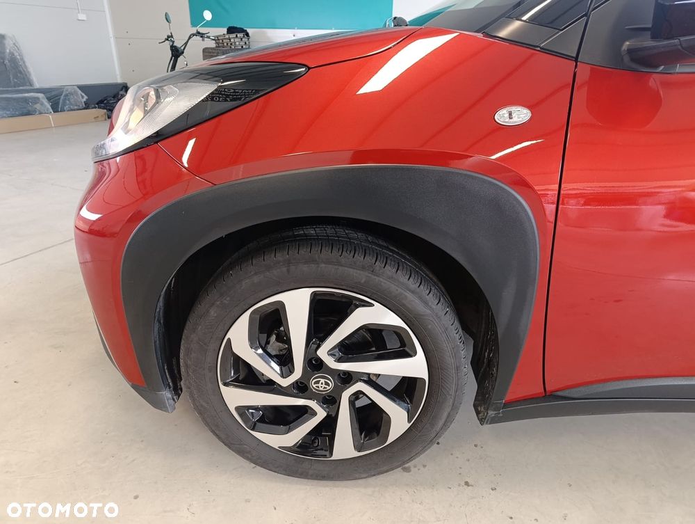 Toyota Aygo X Teamplayer - 4