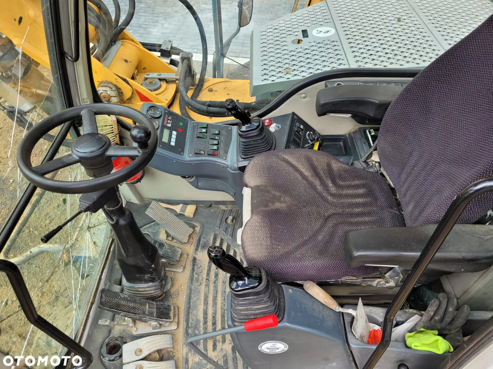 Liebherr A 311 Litronic - 15