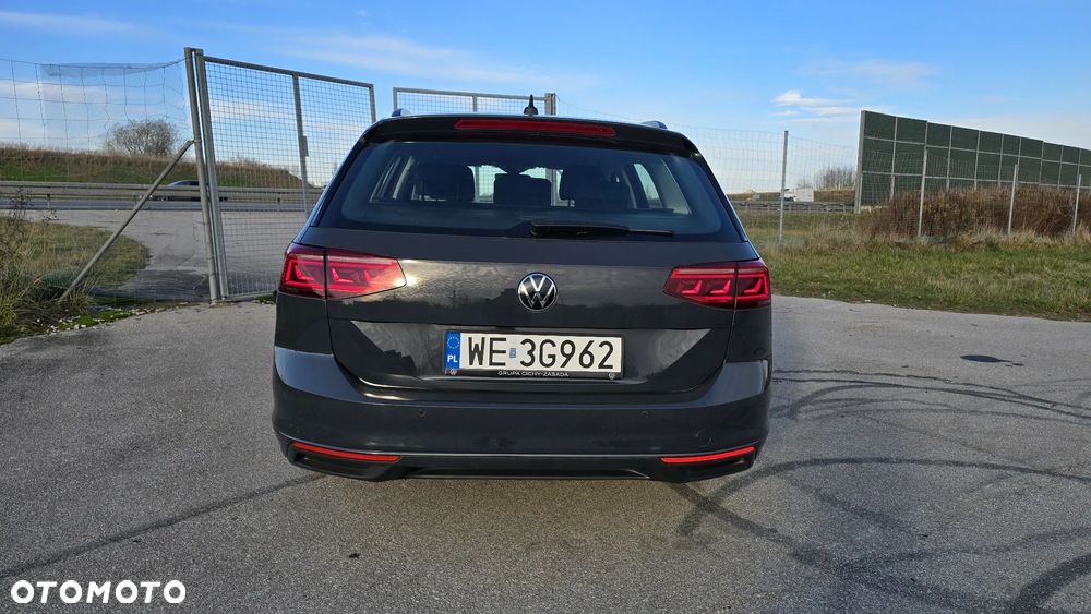 Volkswagen Passat - 28