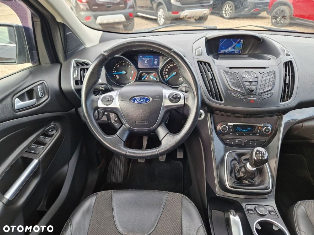 Ford Kuga 2.0 TDCi 2x4 Business Edition - 17