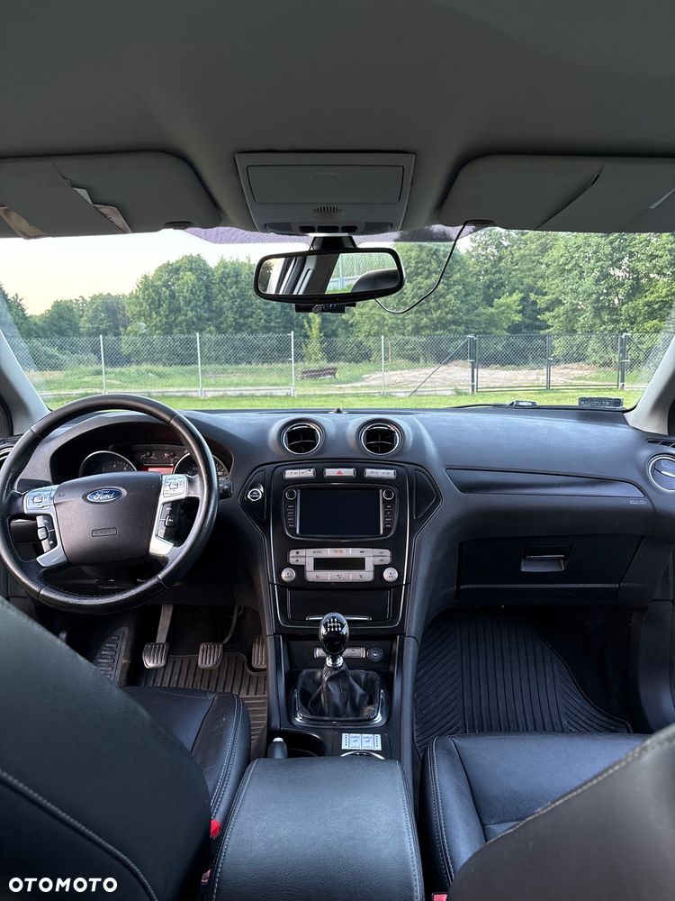 Ford Mondeo 2.5 Ghia X - 17