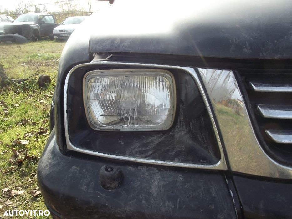 Far Mitsubishi L200 faruri stanga dreapta intacte dezmembrez L200 - 2