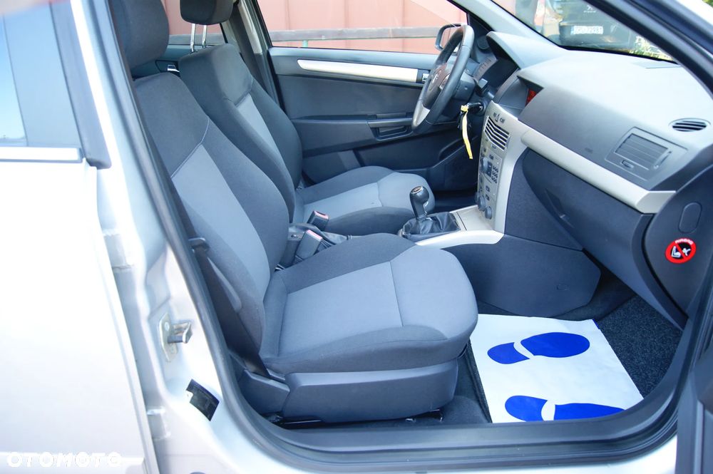 Opel Astra 1.9 CDTI Elegance - 31