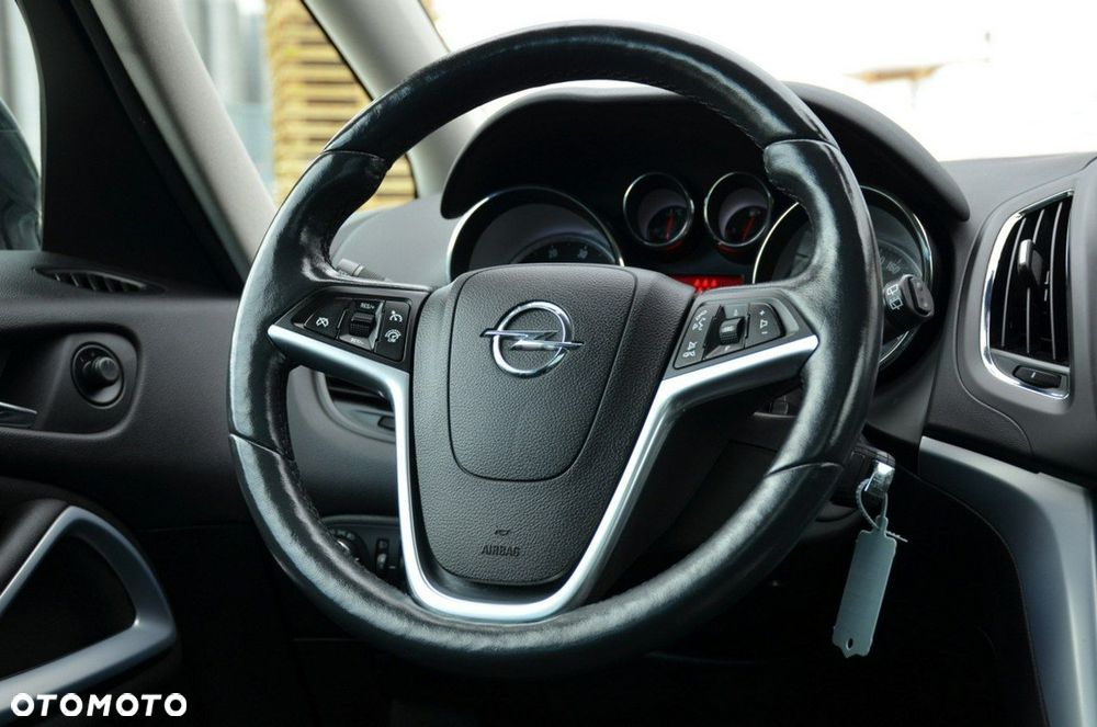 Opel Zafira - 32