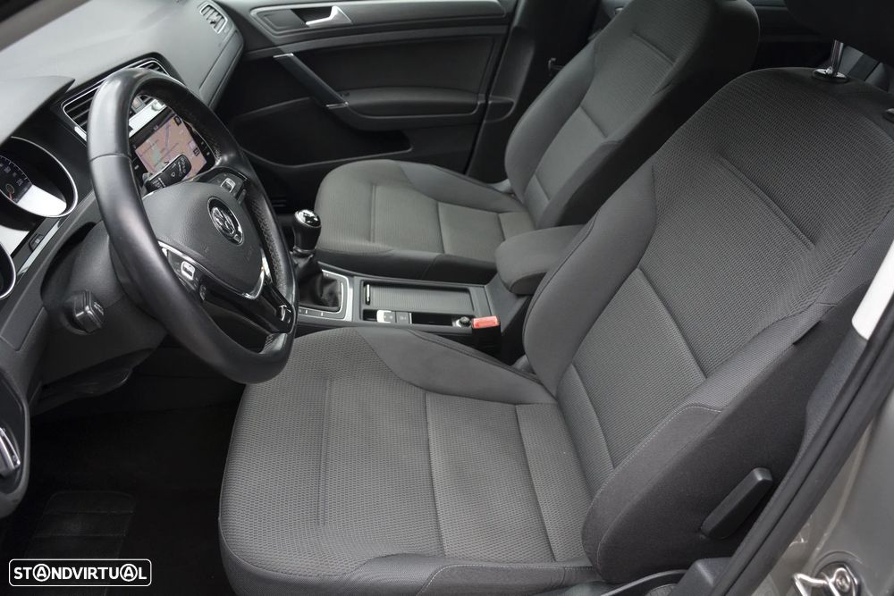 VW Golf Variant 1.0 TSI Confortline - 6