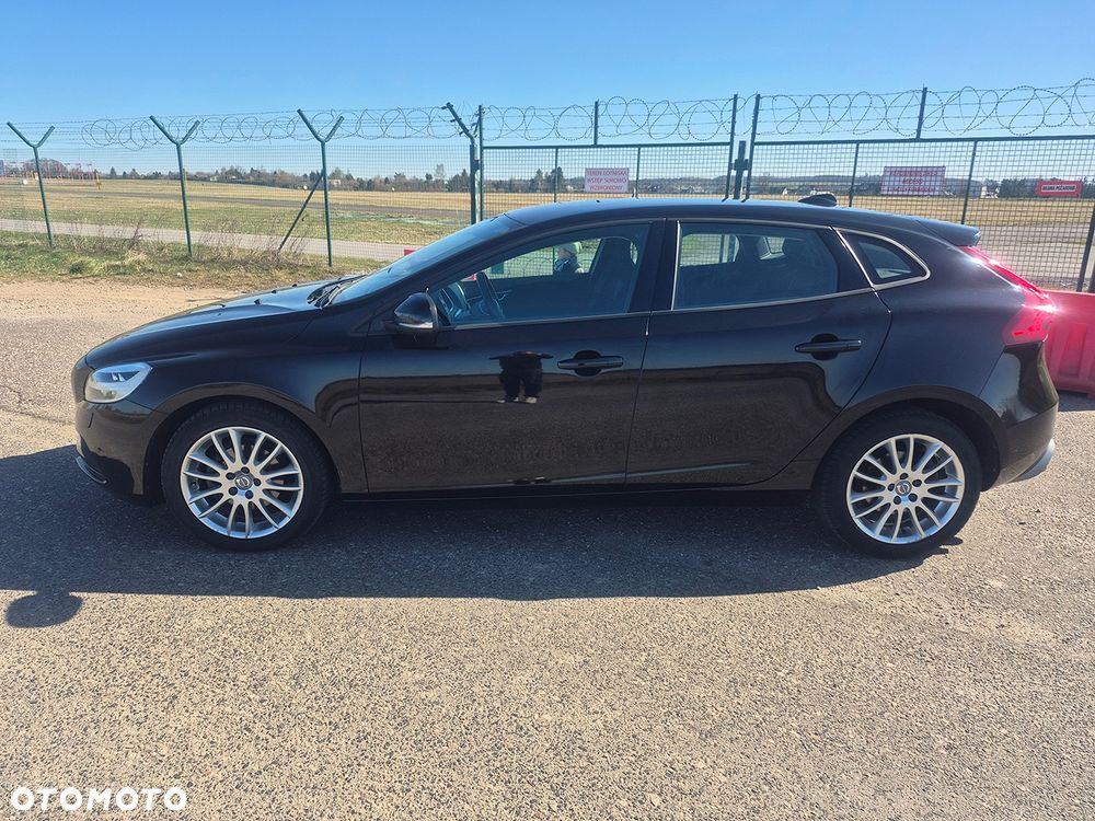 Volvo V40 D2 Drive-E R-Design Kinetic - 12
