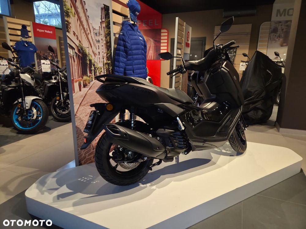 Yamaha NMAX - 16