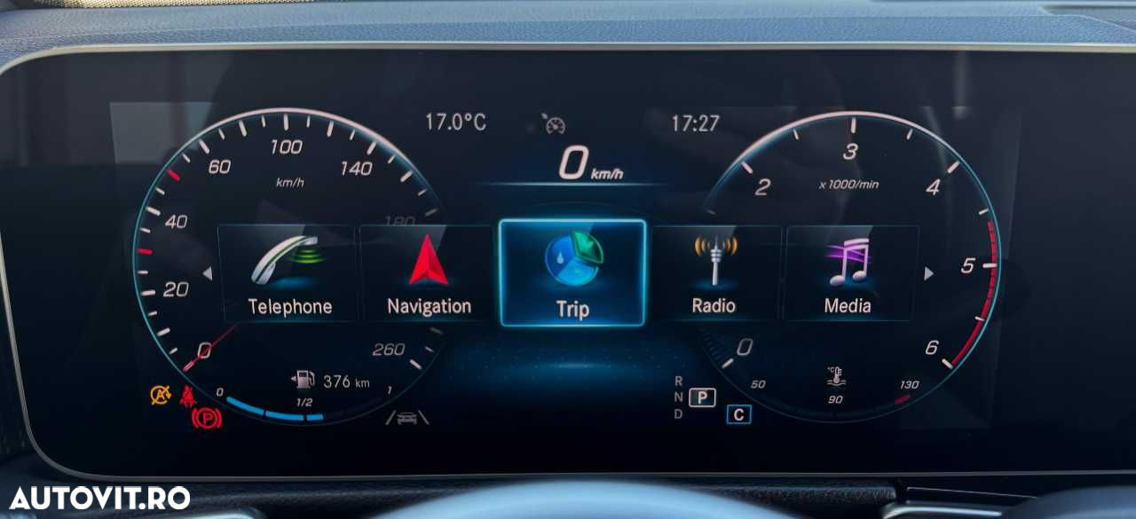 Mercedes-Benz GLB - 29