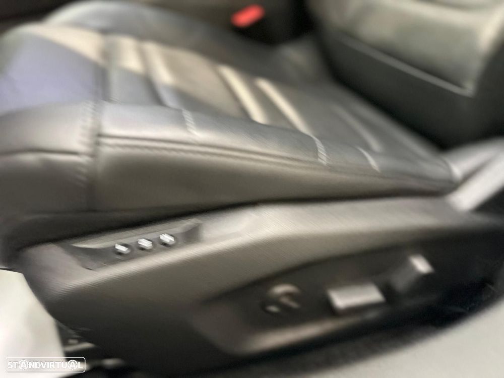 Citroën C5 X 1.6 Hybrid Shine Pack e-EAT8 - 19